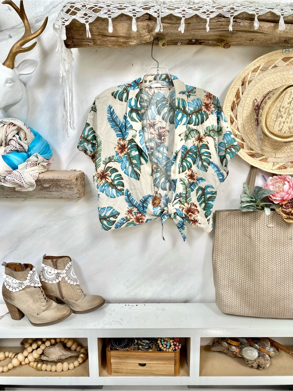 Aritzia Wilfred boho tropical botanical vibe w vacay resort beach vibe